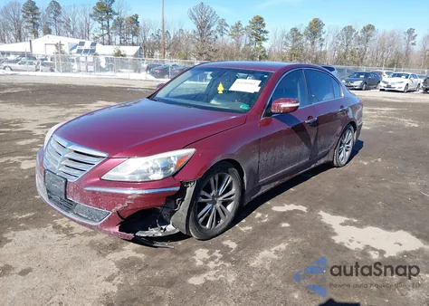 2013 Hyundai Genesis 3.8 z USA, uszkodzony, nr VIN KMHGC4DD8DU232284